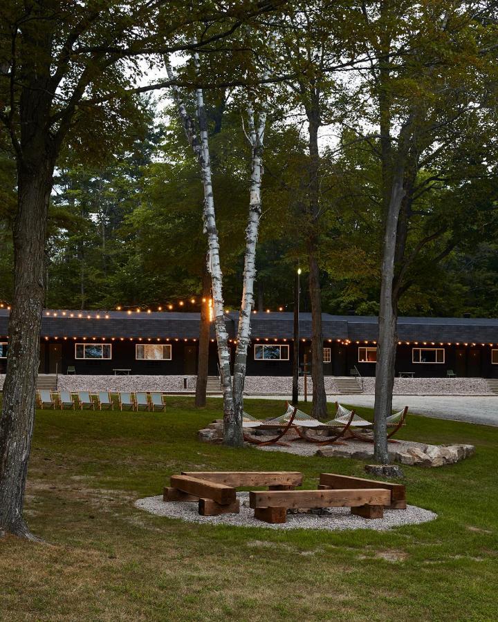 Somewhere Inn Calabogie Экстерьер фото