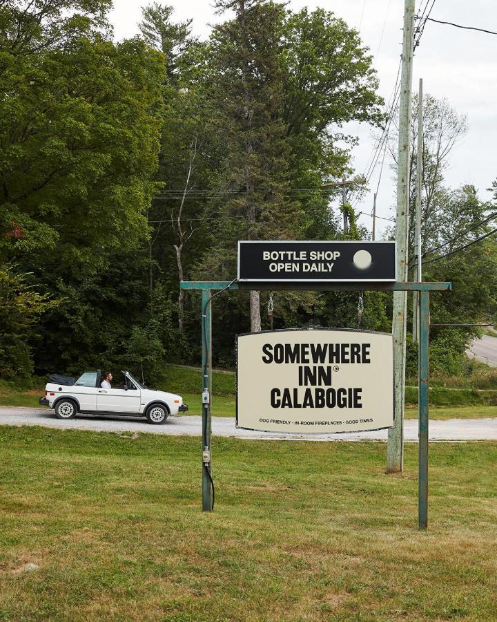 Somewhere Inn Calabogie Экстерьер фото
